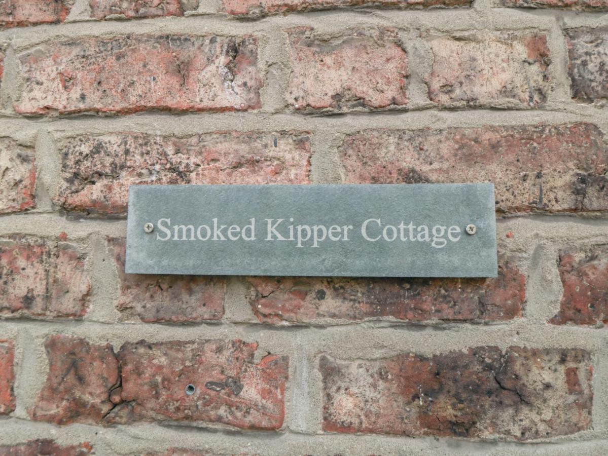 Smoked Kipper Cottage Вітбі Екстер'єр фото